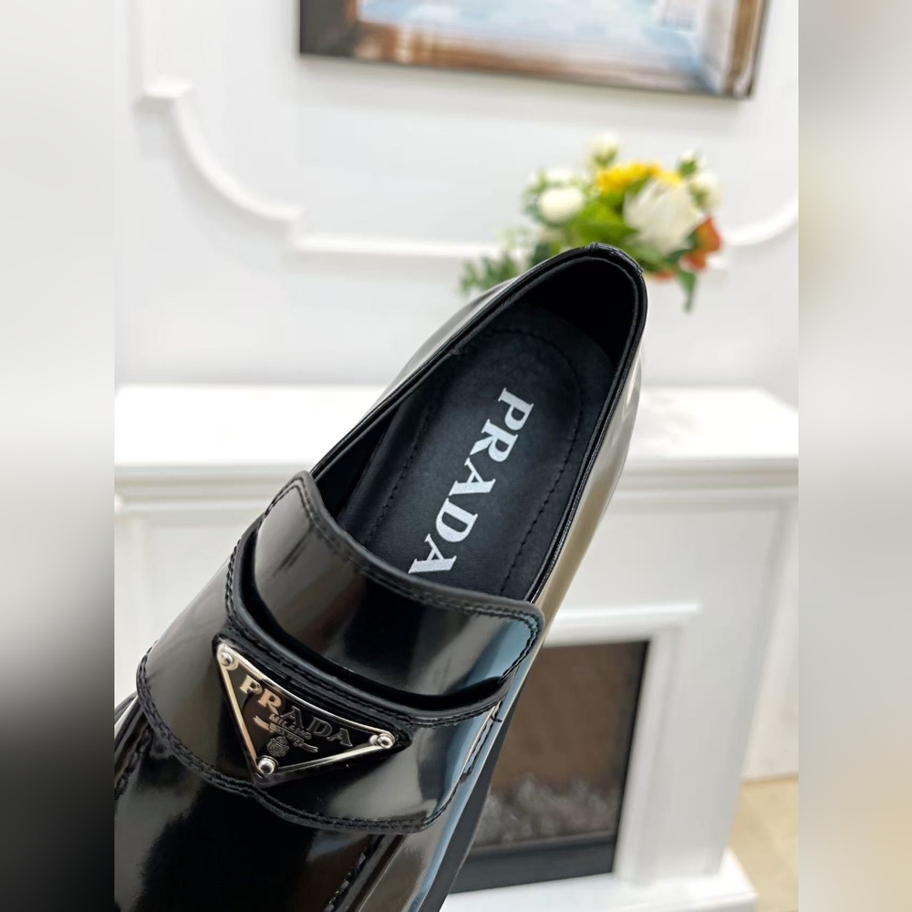 Prada Monolith leather Loafers - Picture 7 of 8